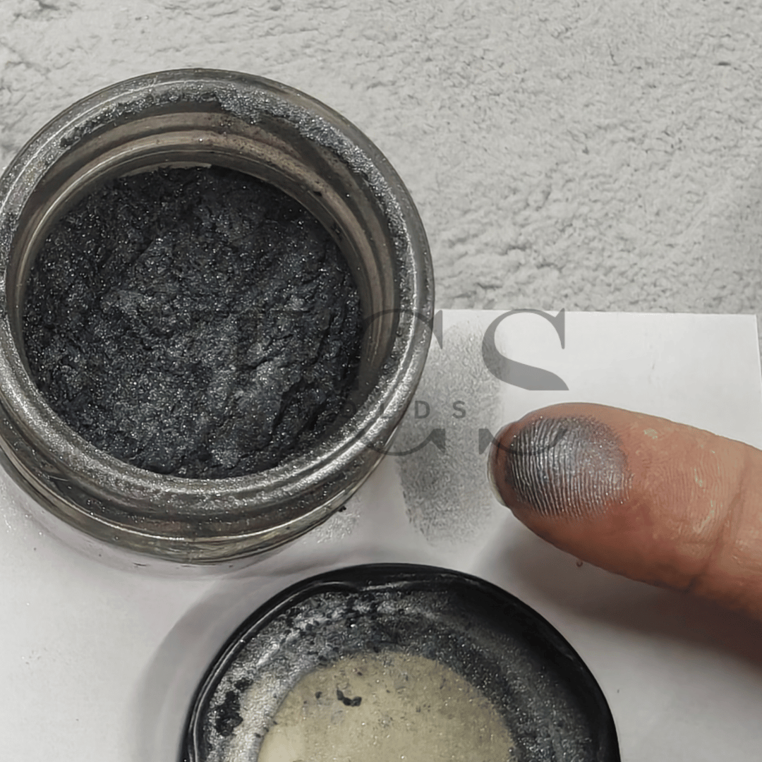 Grey pearl power pigment