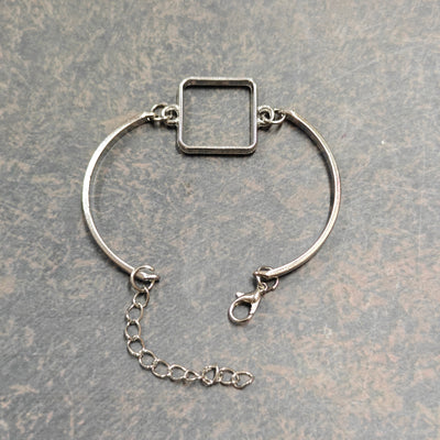 Hollow bracelet bazel (square)