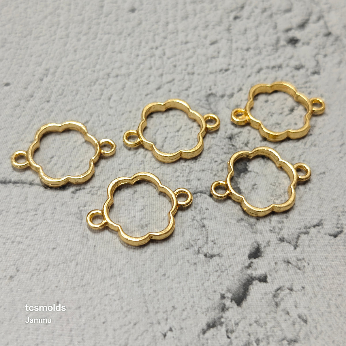Flower Bracelet Bezel - craft supply for resin art and craft projects