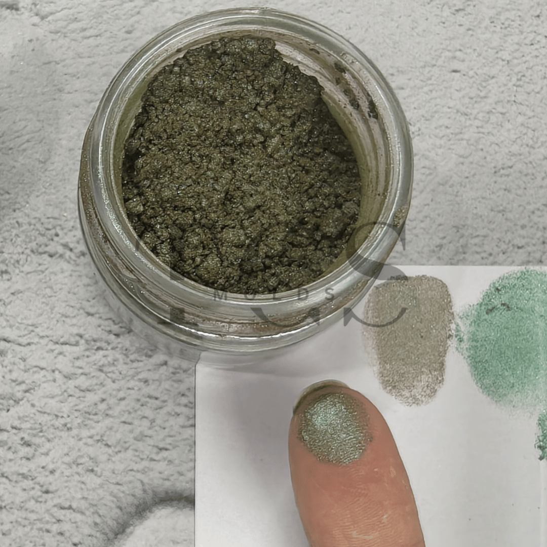 Chrome Pearl Powder – TCS Moulds Metallic Mica Pigment for Epoxy Resin Art, Mirror Chrome Effect & Shimmer Pours India