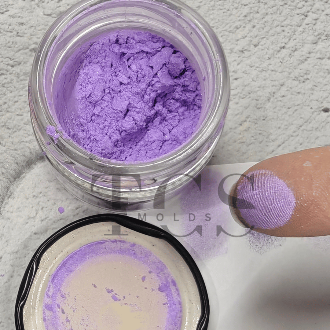 Light violet pearl power pigment