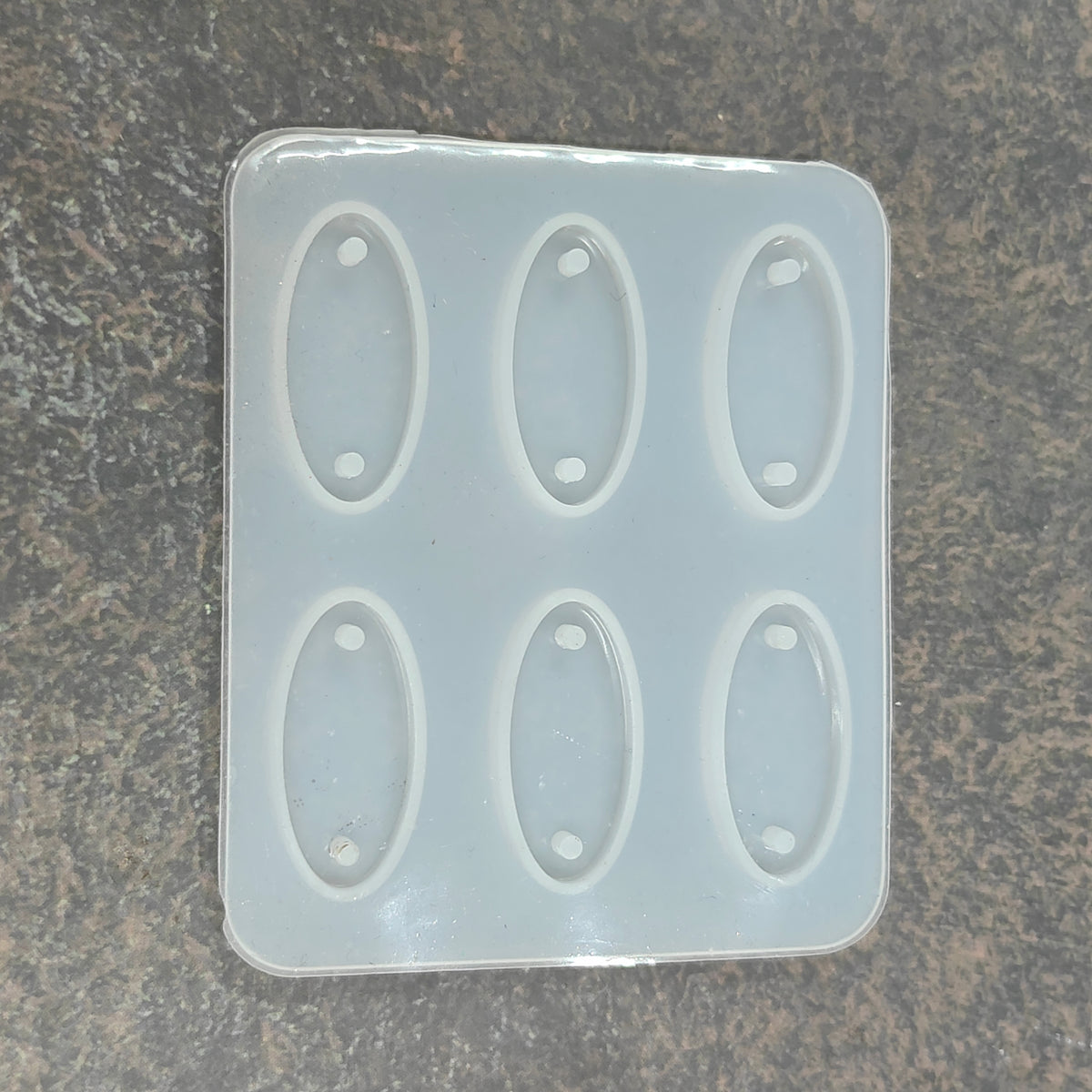 Rakhi mold oval