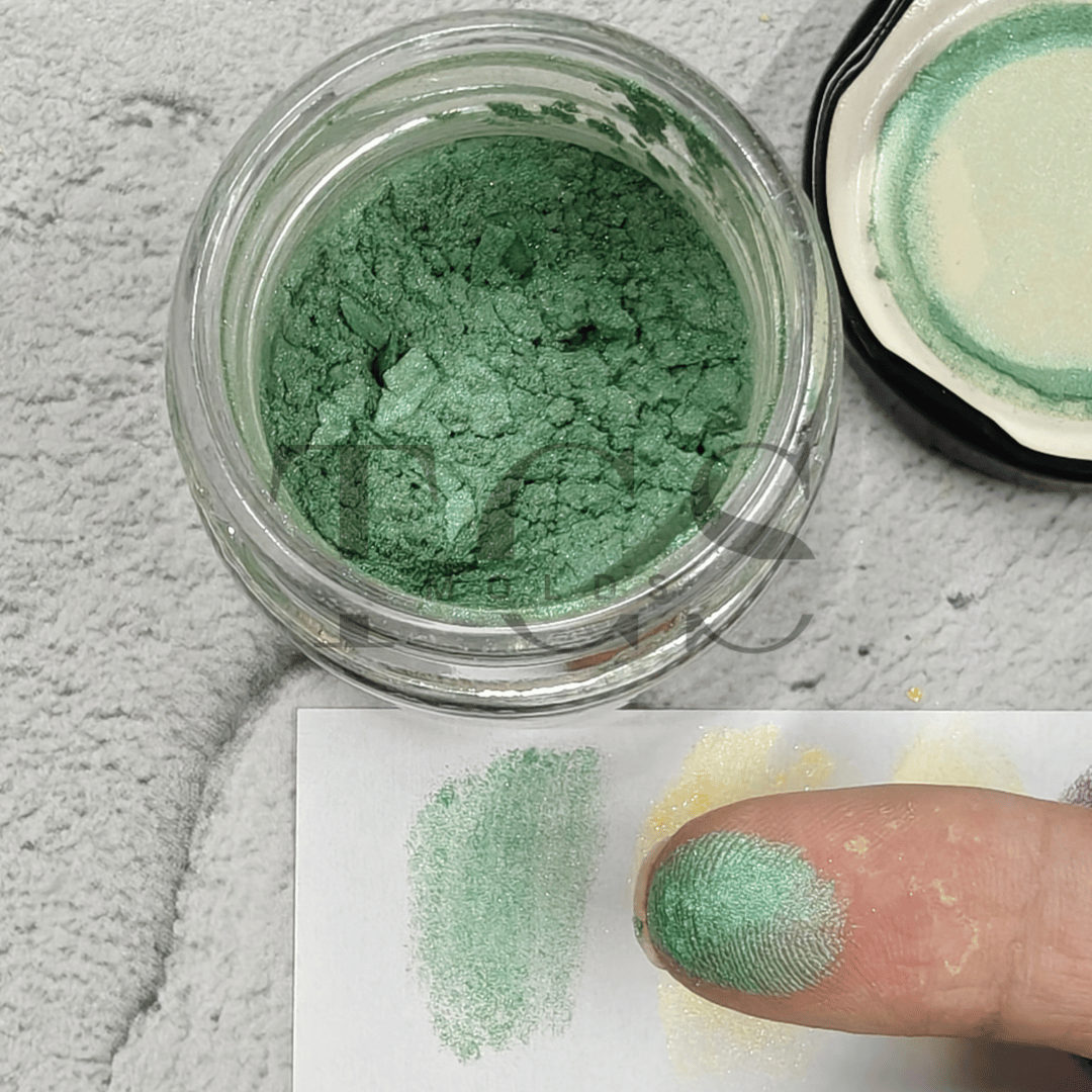 Light green pearl power pigment
