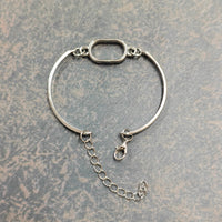 Hollow bracelet Bazel (oval)