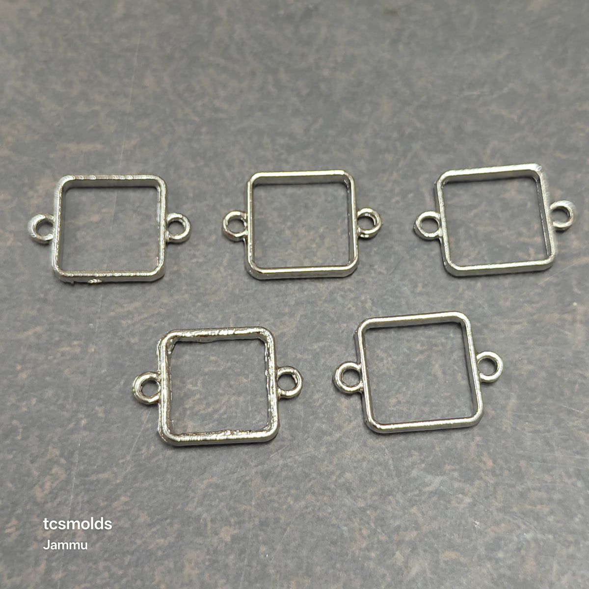 Rakhi silver Bazel pack of 5 (square)