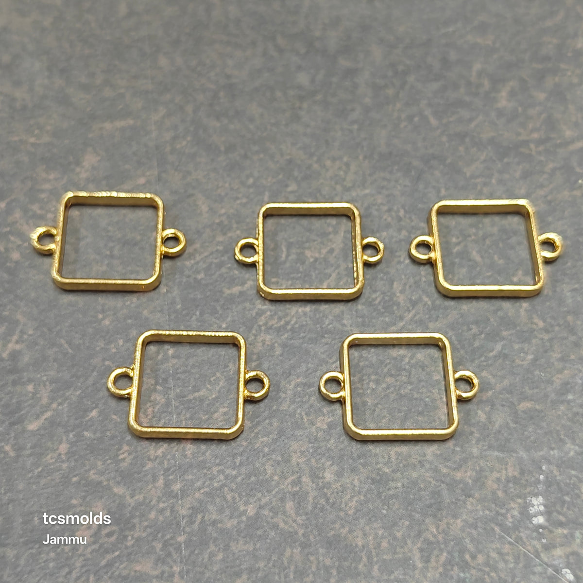 Rakhi golden Bazel pack of 5 (square)