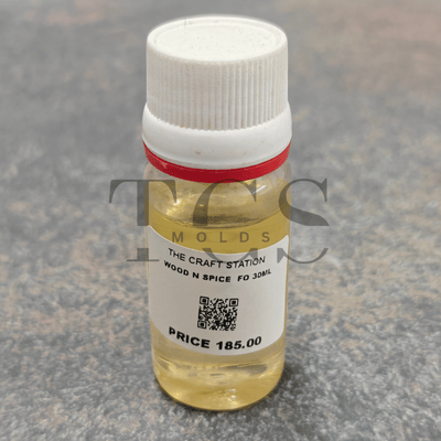 Wood and spice 30ml fragrance oil - candle making material for resin art and craft projects