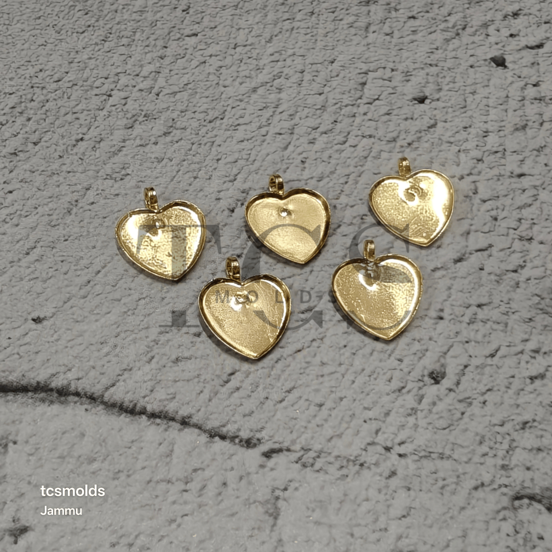Heart pendant bazel set of 5