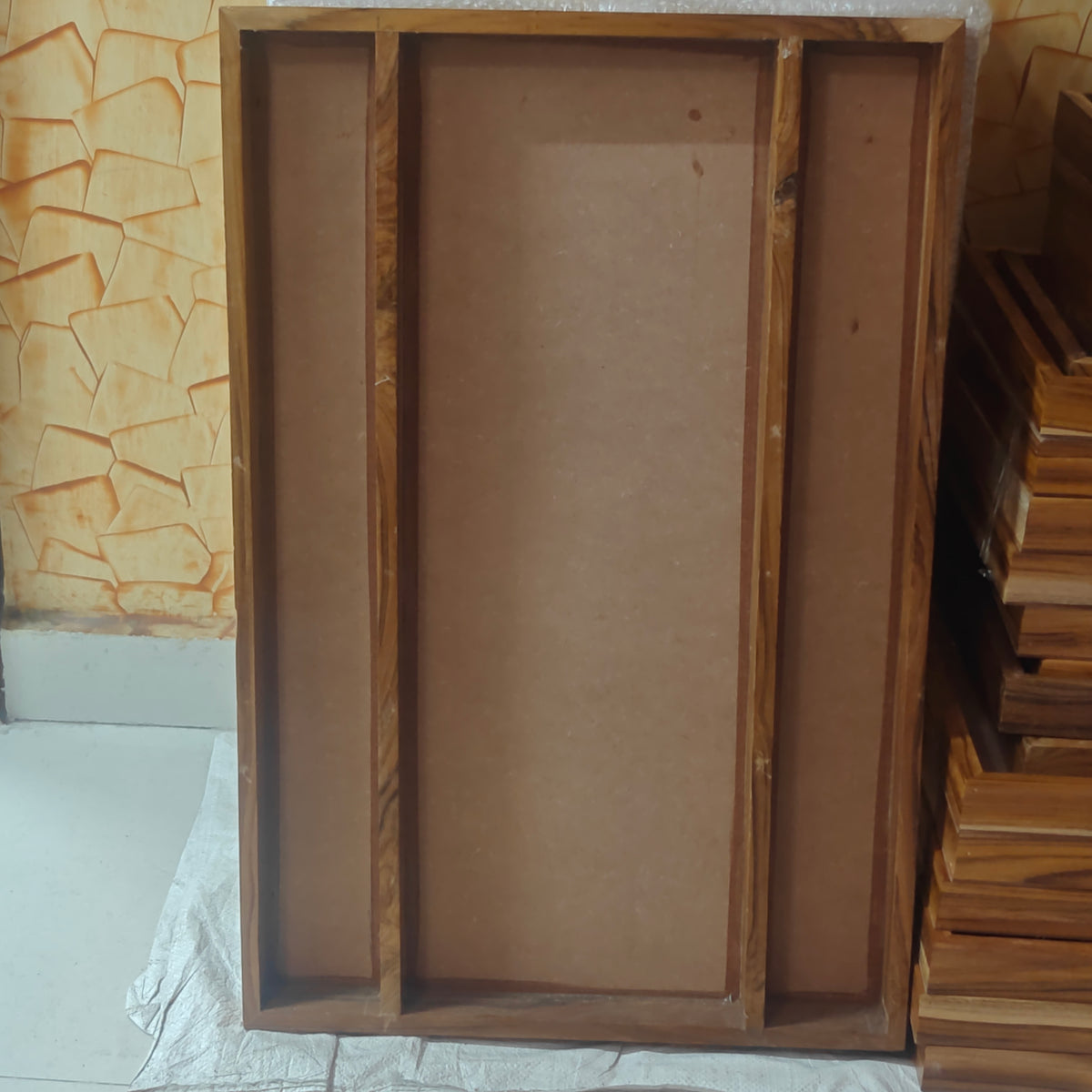 3 Partition Teakwood Frame 20x30 Floating Frame & Wall Display
