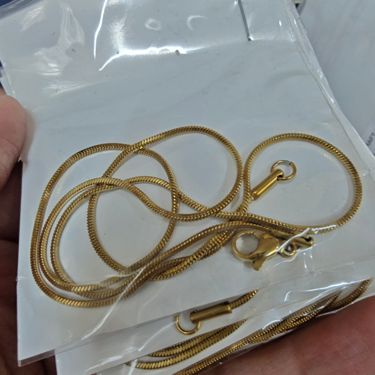 Anti tarnish chain 14
